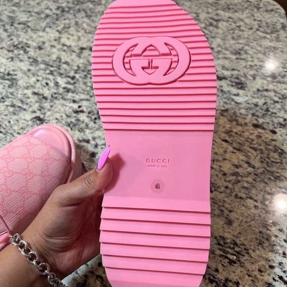 NEW GUCCI Pink Monogram Coated Canvas and Leather Trim Platform Sandals Size 40 - Picture 10 of 12
